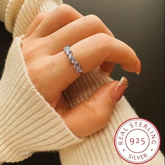 - -Beautiful Lux Petite Pear& Round Cut Lab Created Diamond Band - Picture 4 of 16